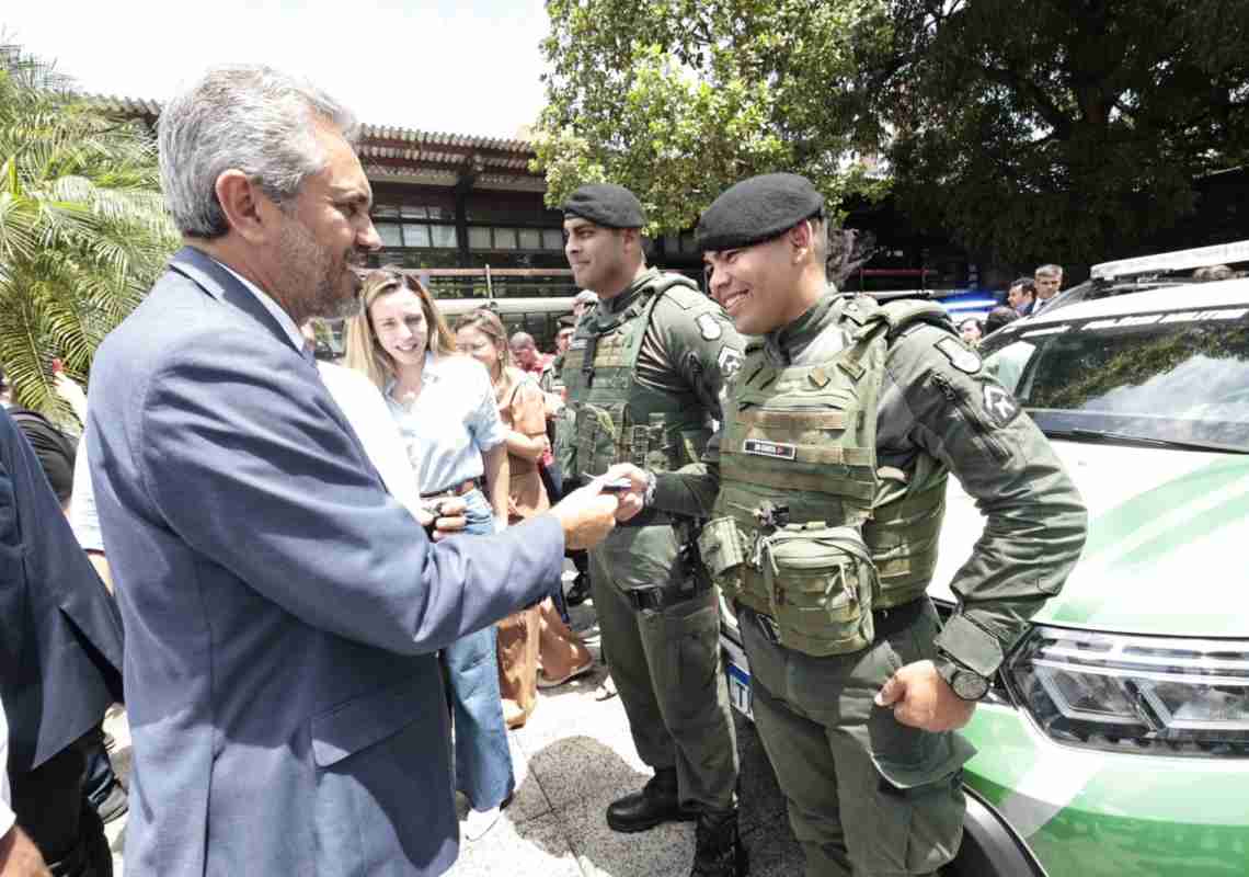Governo do Ceará entrega primeiras viaturas blindadas à Polícia Militar